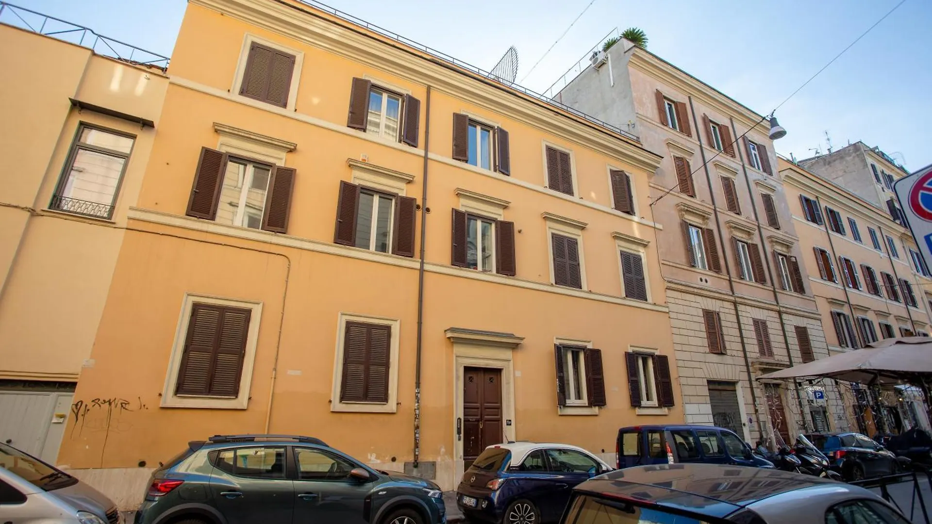 Oliviero - Colosseo Apartment With Terrace Rome