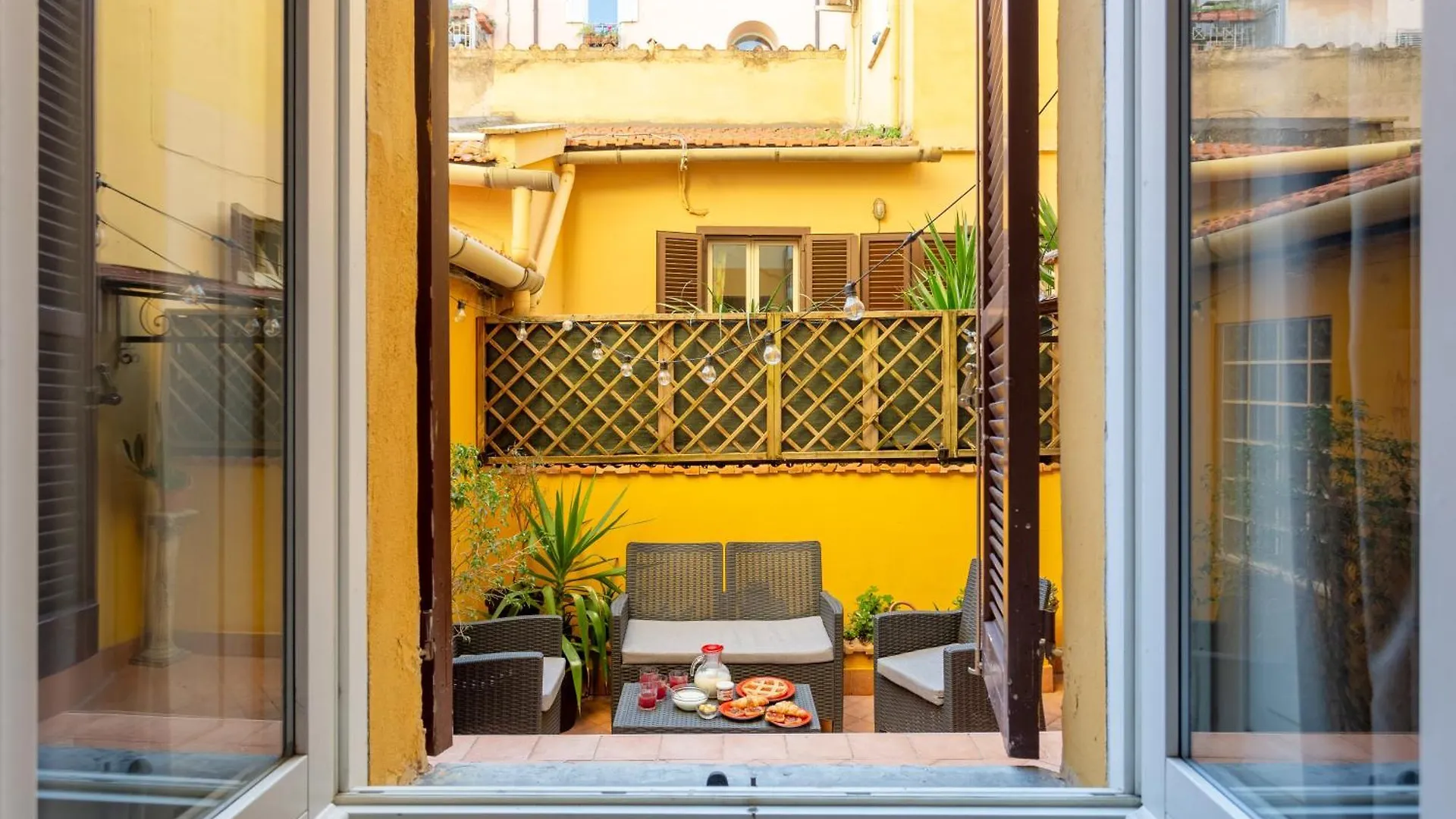 Oliviero - Colosseo Apartment With Terrace Rome