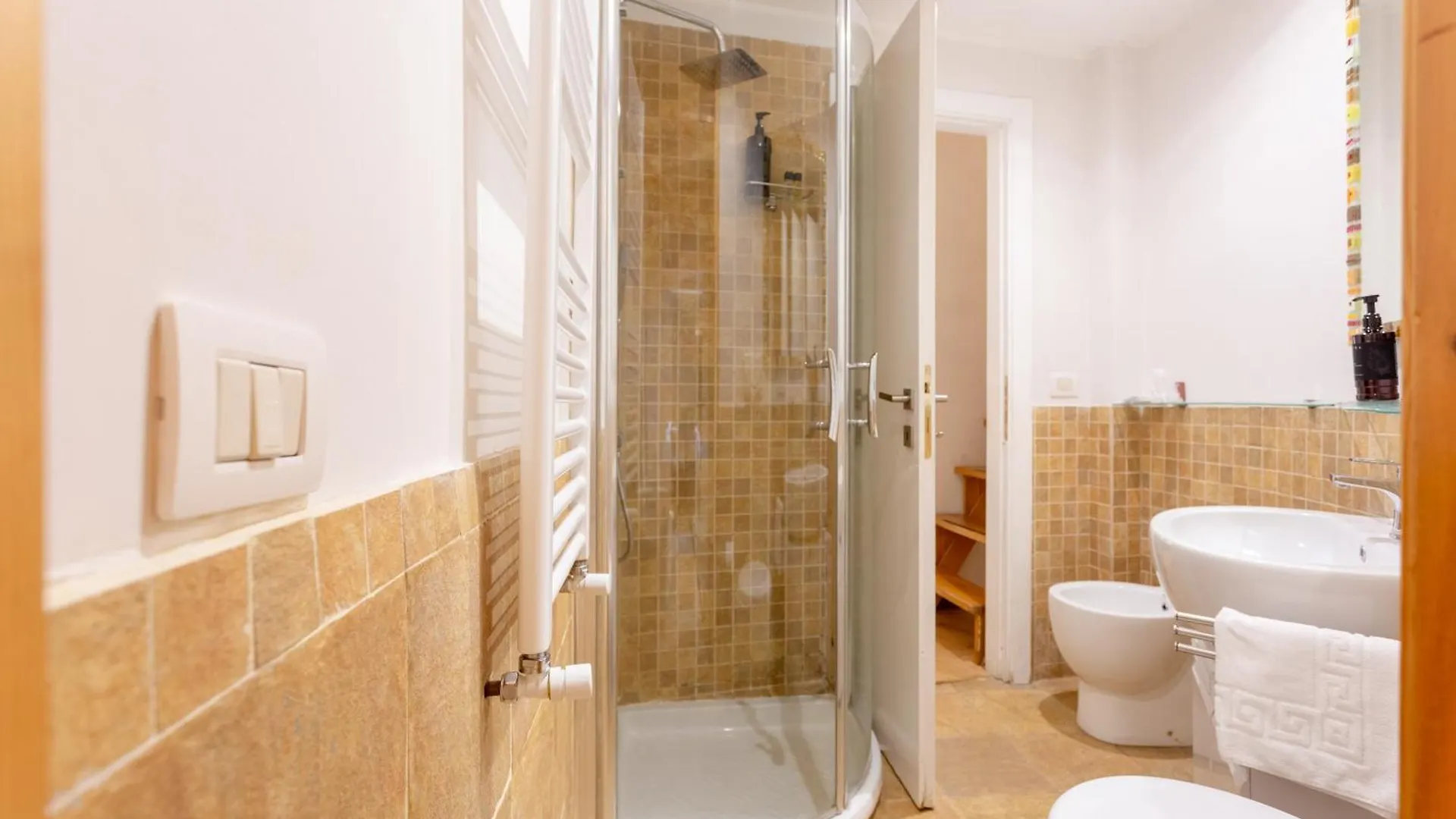 Oliviero - Colosseo Apartment With Terrace Rome